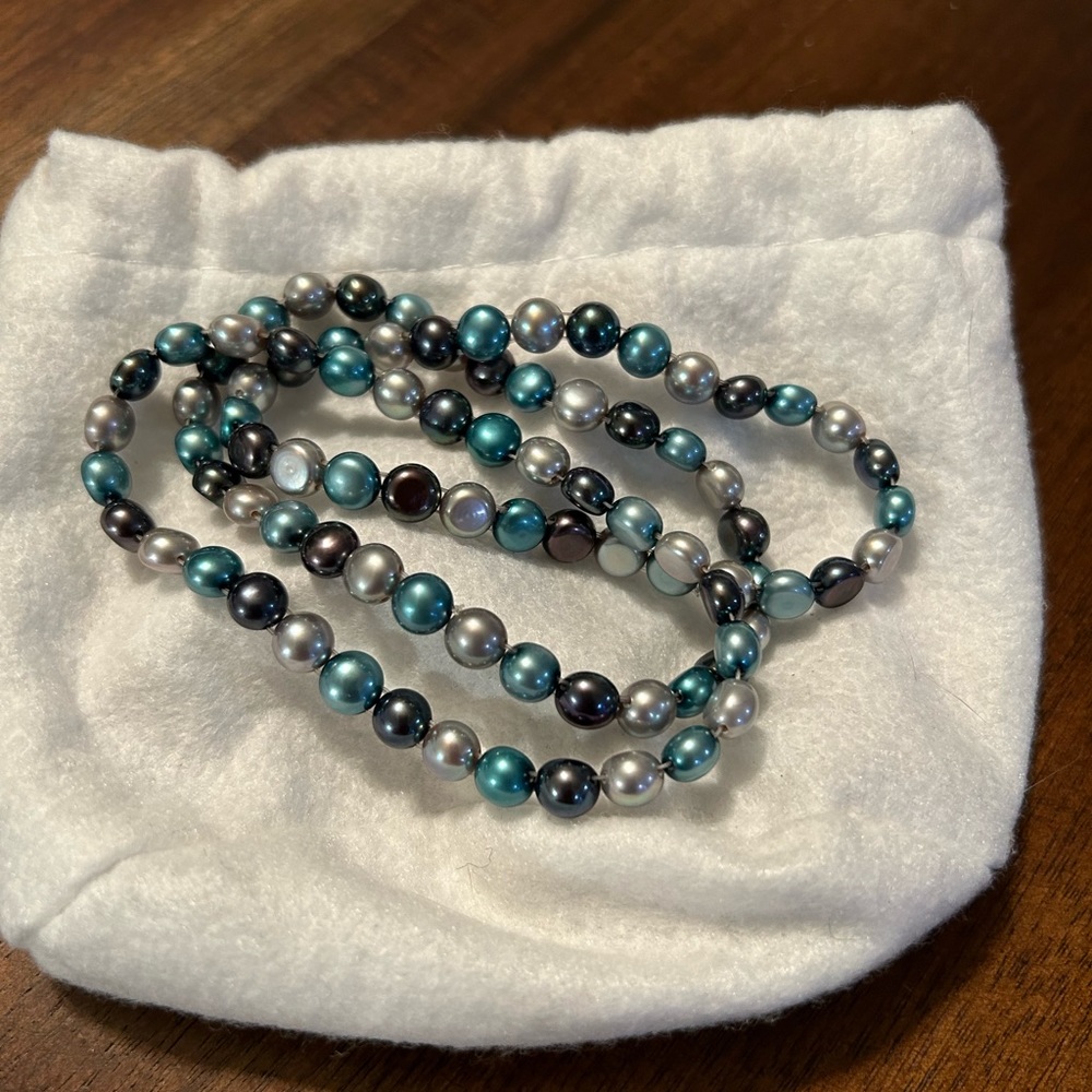 Honora Button Pearl Bracelets set of 3 EUC